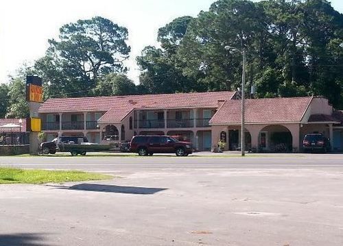 Apalachicola Bay Inn Exterior photo