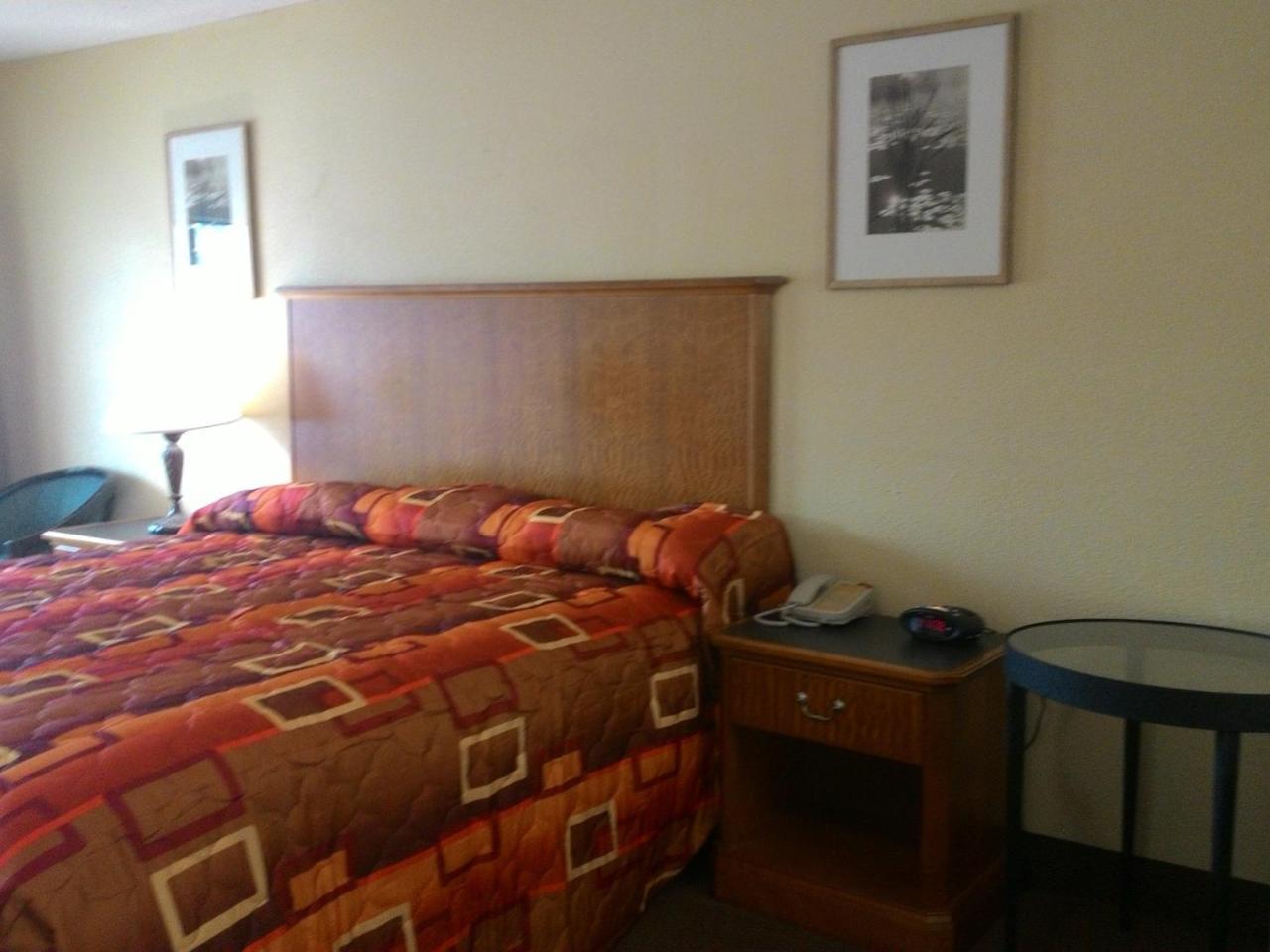 Apalachicola Bay Inn Room photo